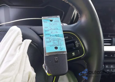 2022 Kia Niro Touring Se z USA, uszkodzony, nr VIN KNDCC3LC4N5533085